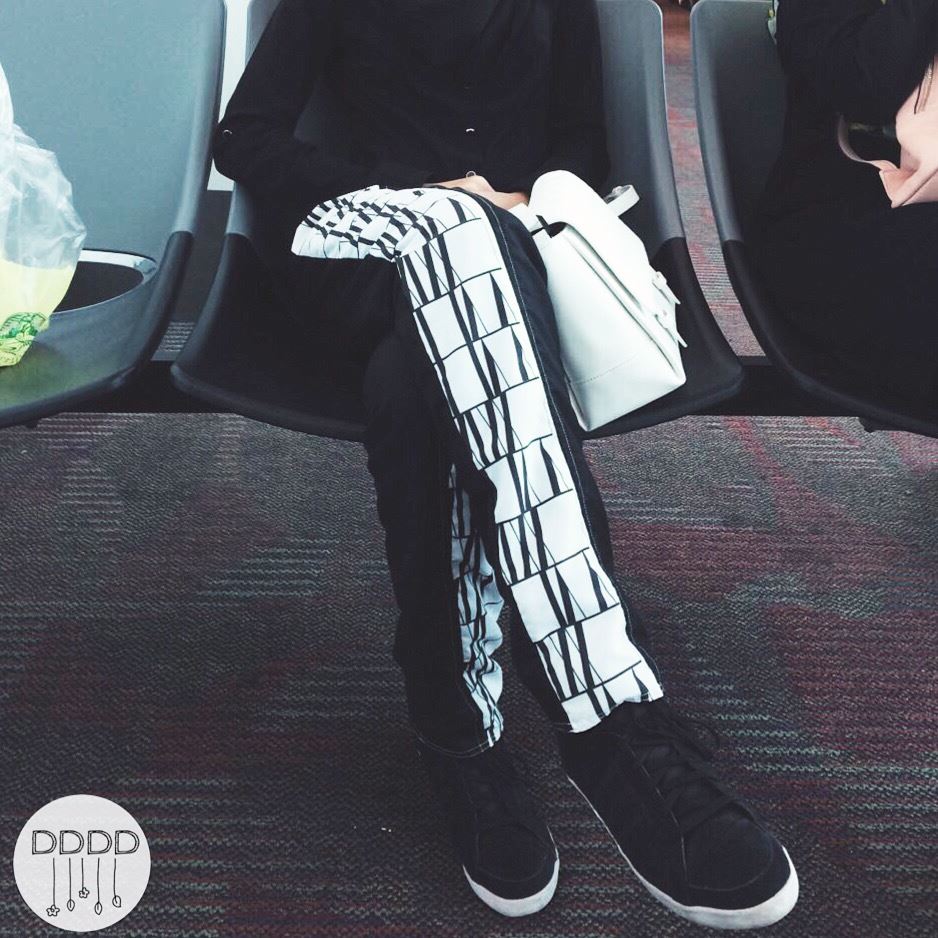 Fashionista K wore SE Collection (Eternity Highwaist Pants) to travel earlier this month.