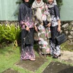 All three mother-daughters in custom-made modern kurung riau and kedah.